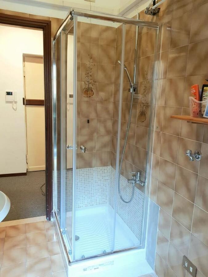Studio Luna Apartments Milánó Kültér fotó